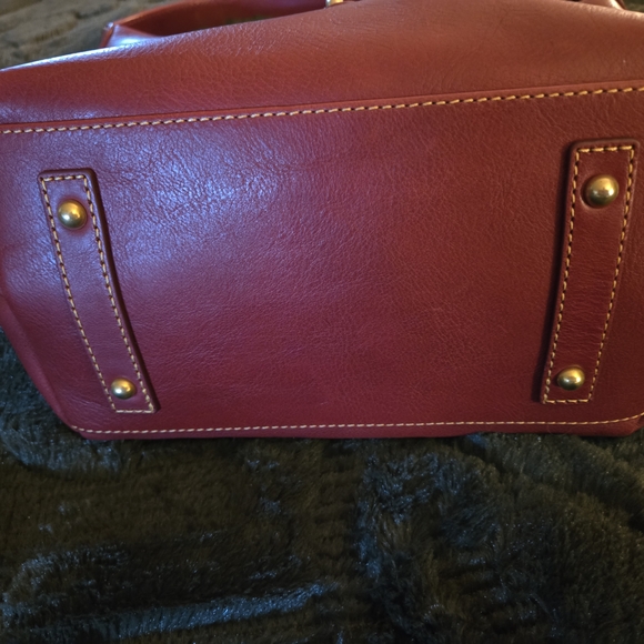 ❤️👜❤️Dooney & Bourke Florentine Leather Logo Lock Hobo❤️👜❤️ - Picture 3 of 9